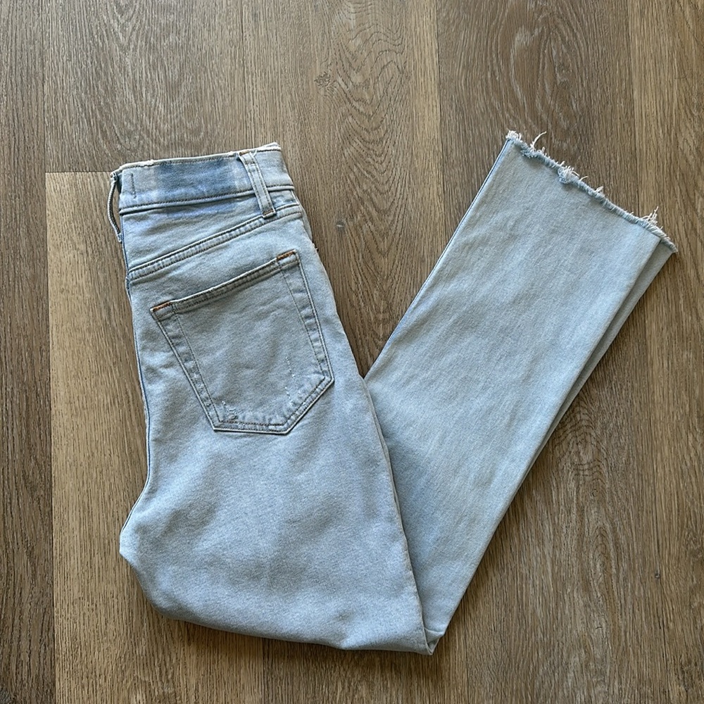 Abercrombie & Fitch Ultra High Rise Ankle Straight